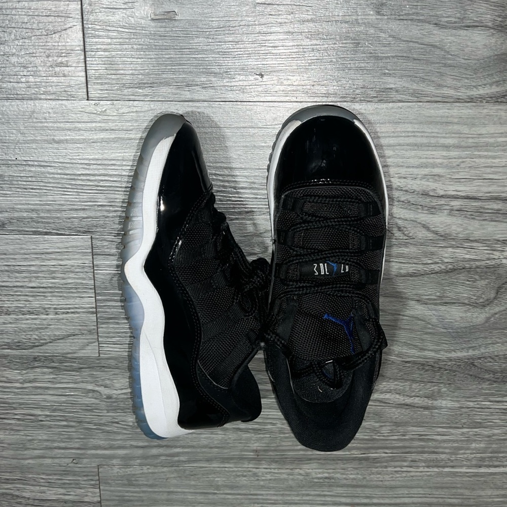 Jordan 11 Retro low “Space Jam” Kids Sneakers Black and Blue